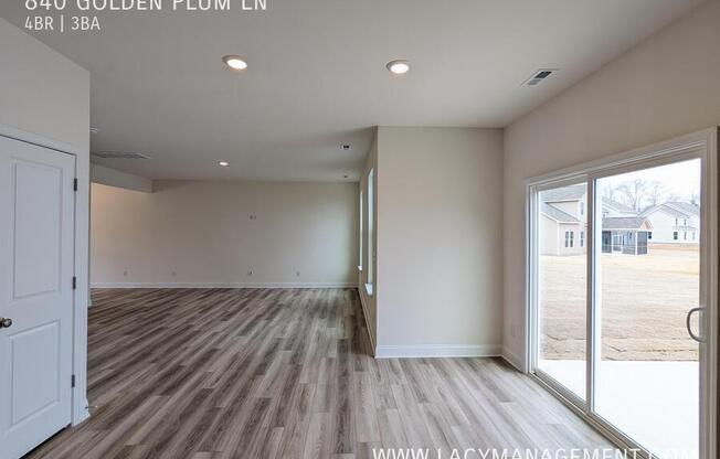 840 GOLDEN PLUM LN