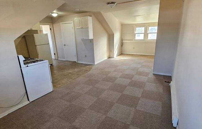 1 bed, 1 bath, 600 sqft, $500