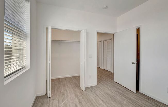 2 beds, 1.5 baths, 850 sqft, $1,249, Unit C5