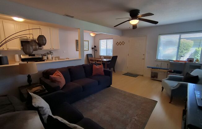 AVAILABLE NOVEMBER 1ST! Cute updated 2 bedroom Condo in Old Roseville! 263 Sharp Circle #3 Roseville, CA 95678