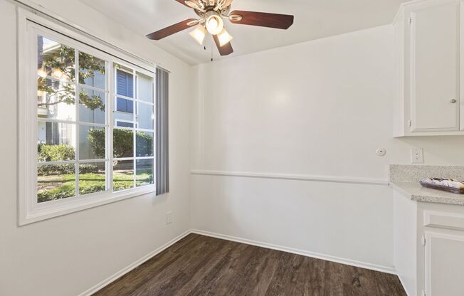 2 beds, 1 bath, 935 sqft, $2,550, Unit 46