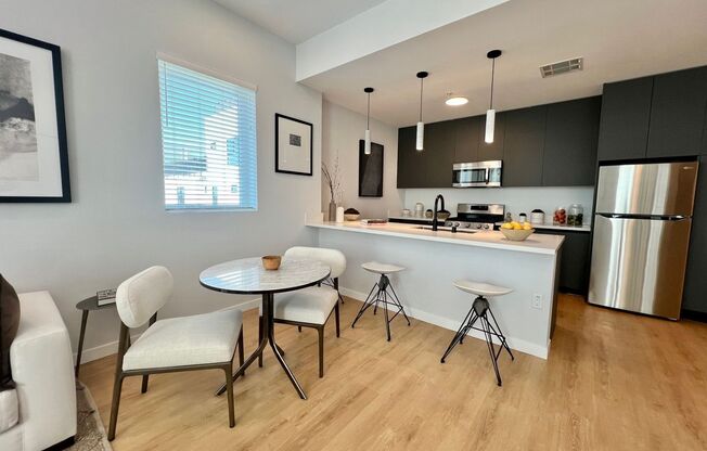 1 bed, 1 bath, 764 sqft, $2,725, Unit 203