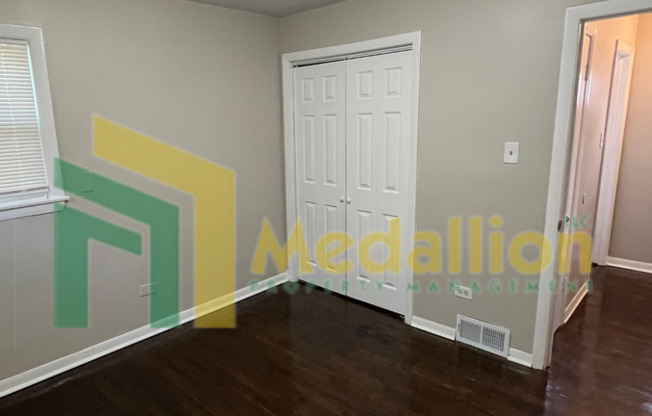 4 beds, 2 baths, $3,300