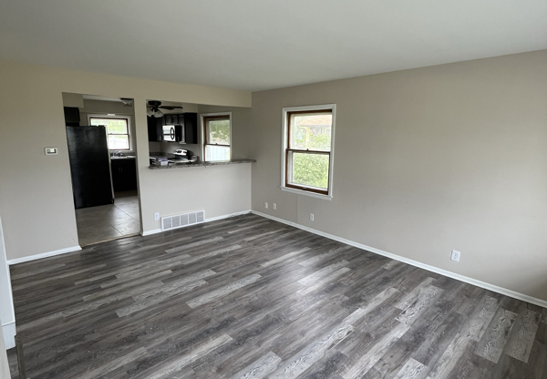 4835 4837 N 103 ST