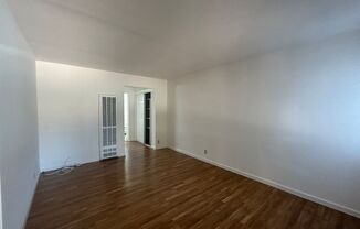 1 bed, 1 bath, $1,600, Unit 11