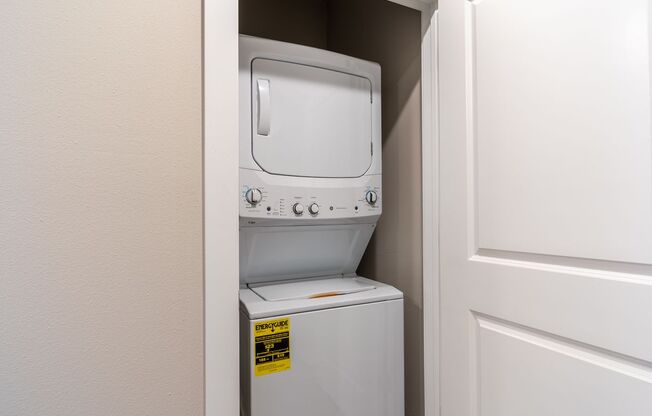 1 bed, 1 bath, 680 sqft, $1,195, Unit 2301