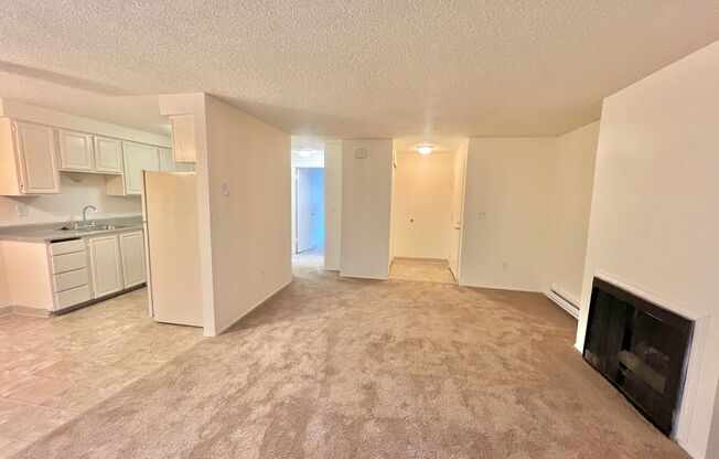 1 bed, 1 bath, 777 sqft, $1,425, Unit 130-34