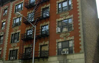 174 W 89 ST