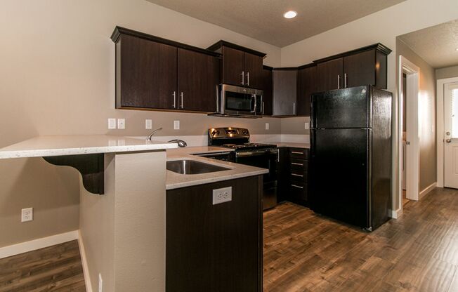 2 beds, 1 bath, $1,695