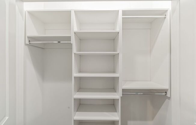 1 bed, 1.5 baths, 1,075 sqft, $1,695, Unit B3-U4