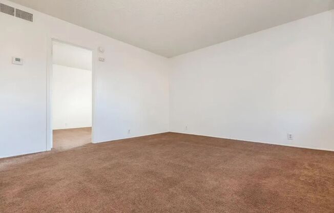1 bed, 1 bath, 600 sqft, $1,045, Unit 2-55
