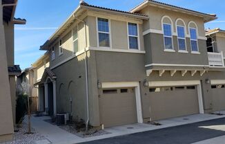 JUST REDUCTED, DON'T MISS OUT ON THIS BEAUTIFUL 2 BEDROOM, 2 BATHROOM CONDO WITH GARAGE IN DAMONTE RANCH AREA