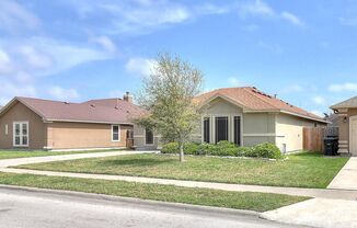 3 beds, 2 baths, $2,550