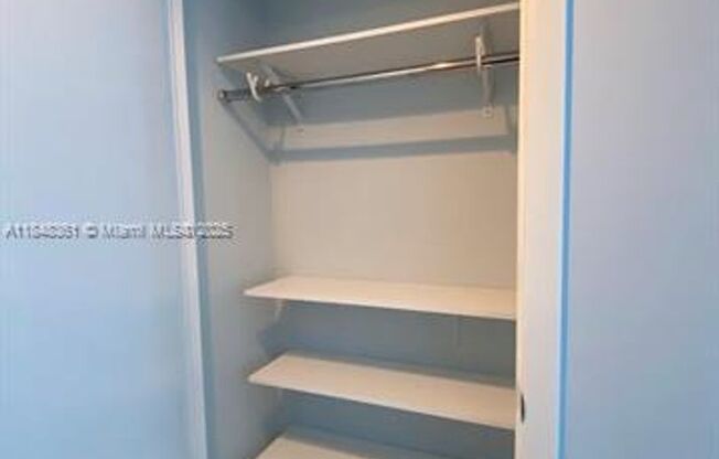 2 beds, 2 baths, 1,167 sqft, $4,700, Unit 475 Brickell Ave unit 4409