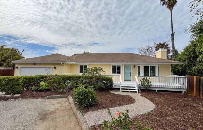 3bd/2ba Single Story Vista Home With A/C