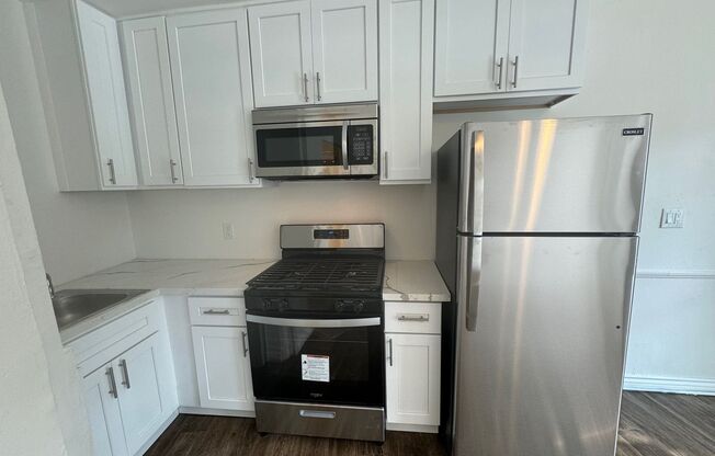 Studio, 1 bath, 300 sqft, $1,745, Unit 485-1