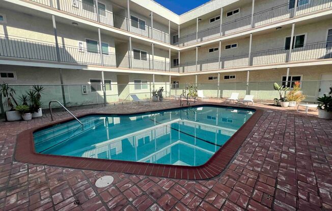 2 beds, 2 baths, $4,150, Unit # 119