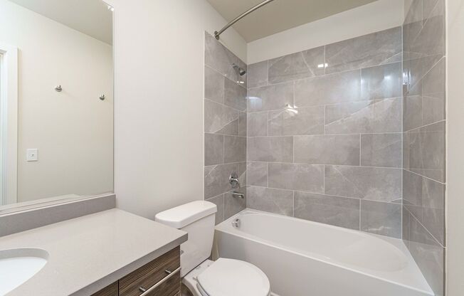 Studio, 1 bath, 345 sqft, $1,225, Unit 303