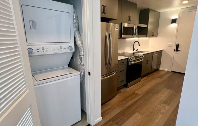 Studio, 1 bath, 406 sqft, $2,195, Unit 714