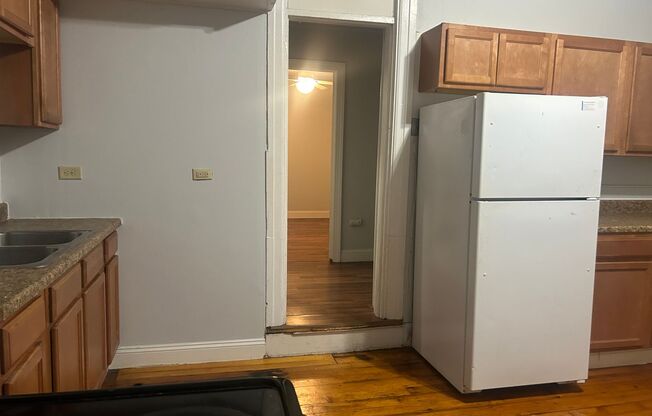 2 beds, 1 bath, $1,195, Unit Apt. #2