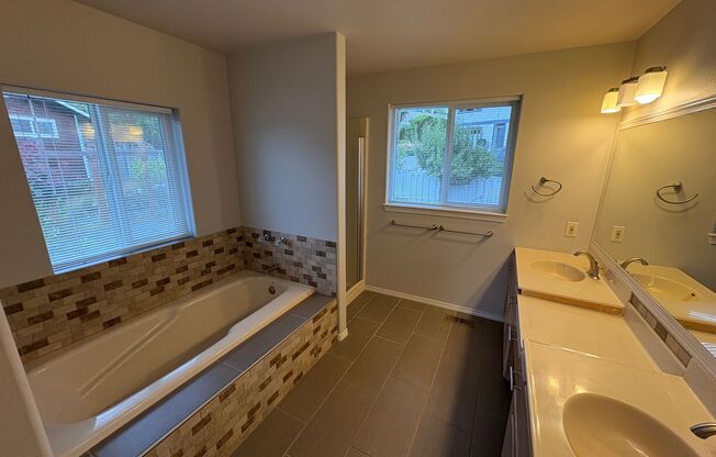 4 beds, 2.5 baths, $3,800