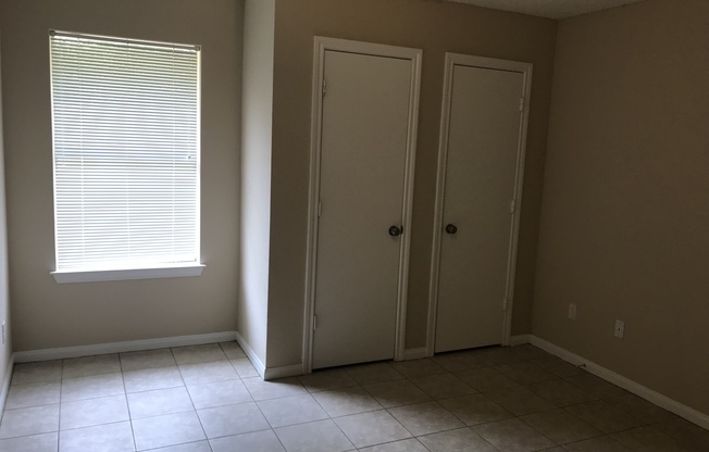 3 beds, 2 baths, $1,695