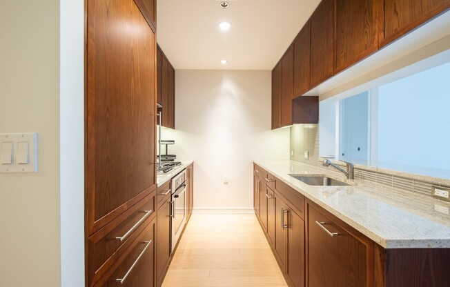 1 bed, 1 bath, 855 sqft, $5,000, Unit 6F