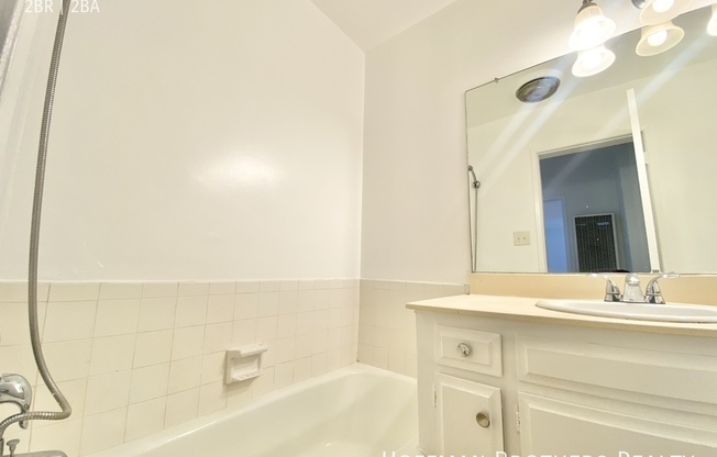 2 beds, 2 baths, $3,300