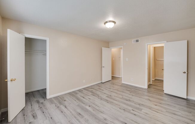 1 bed, 1 bath, 768 sqft, $979, Unit 1910