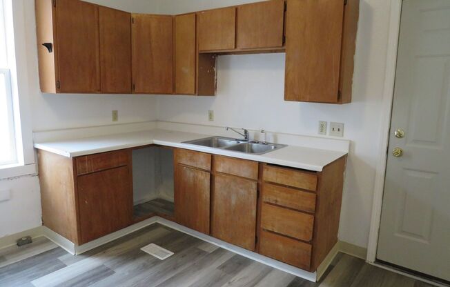 2 Bed / 1 Bath House