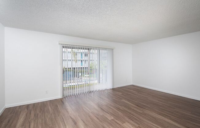 1 bed, 1 bath, 844 sqft, $2,595, Unit 201