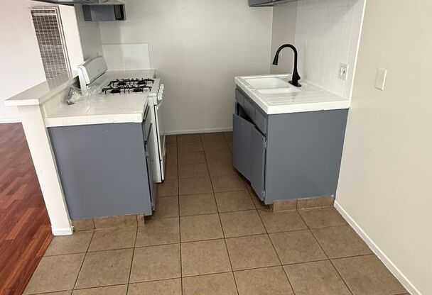 13921 YUKON LP