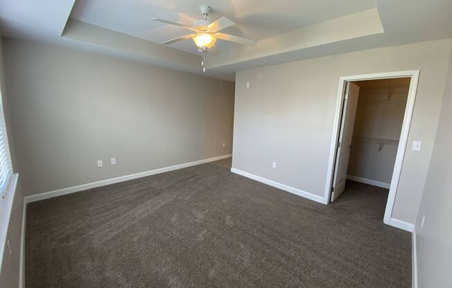 2 beds, 2 baths, 1,160 sqft, $1,899, Unit 40-202