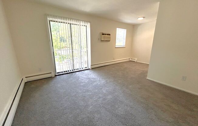 1 bed, 1 bath, 725 sqft, $1,189, Unit E302