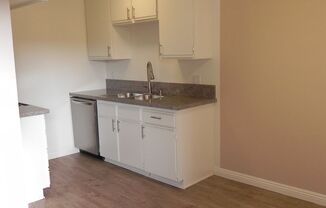 Studio, 1 bath, $1,900, Unit 20