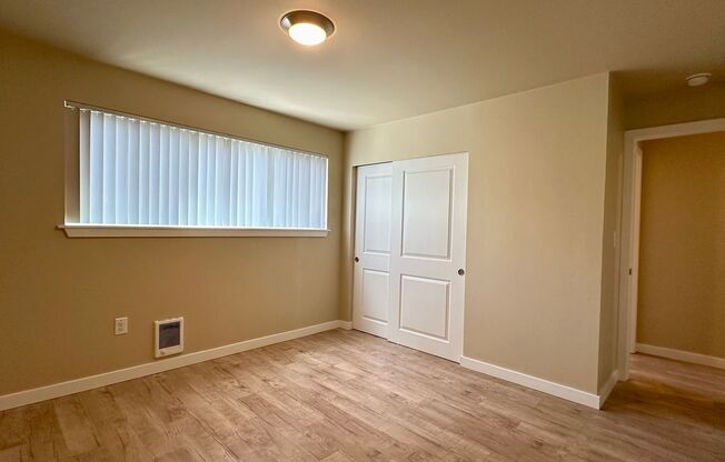 2 beds, 1 bath, 850 sqft, $1,795, Unit 27