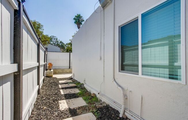 2 beds, 2 baths, 780 sqft, $3,095, Unit 4747