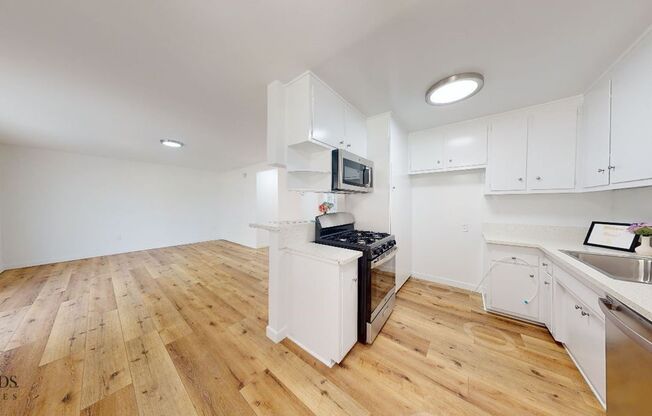 15114 Dickens St.