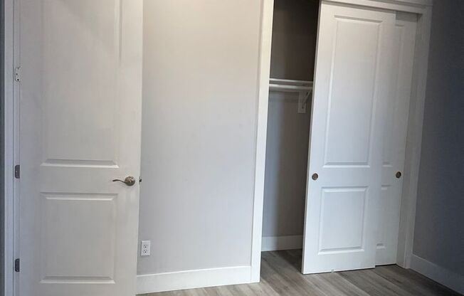 Gorgeous updated 2 bedroom available now!