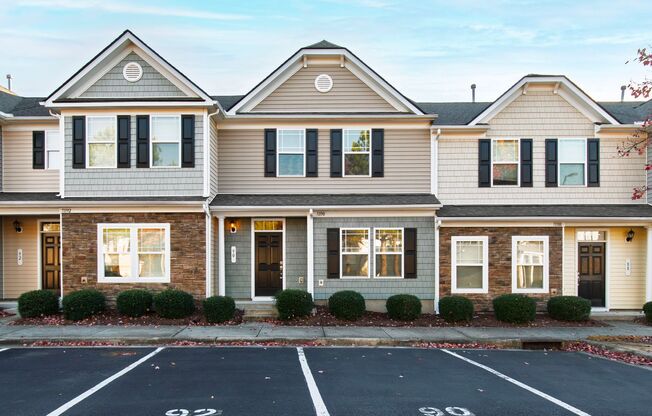 Refined Living: 3BR Townhome in Morrisville’s Keystone Park!