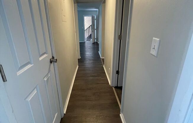 2 beds, 1 bath, 1,050 sqft, $1,125, Unit E-20