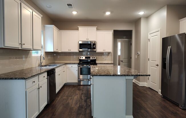 Gorgeous 5 beds, 2.5 bath home located in the Whispering Pines Community!