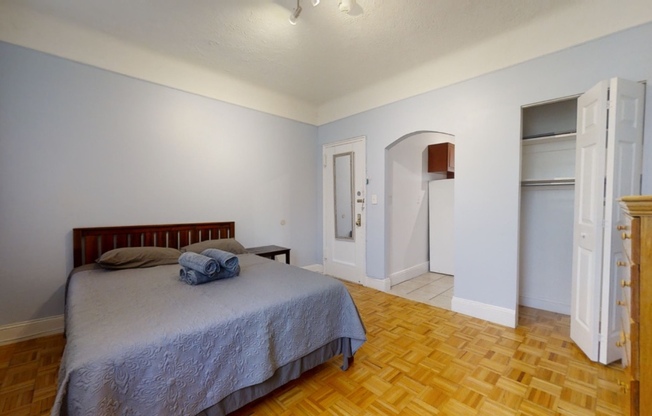 Studio, 1 bath, 350 sqft, $2,580, Unit 3FR