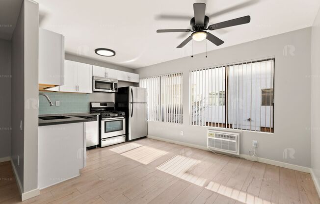 (Anna) 11133 Cumpston Street