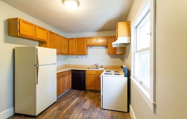 2 beds, 1 bath, 840 sqft, $875, Unit 1407