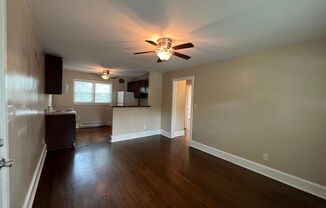 2 beds, 1 bath, $900