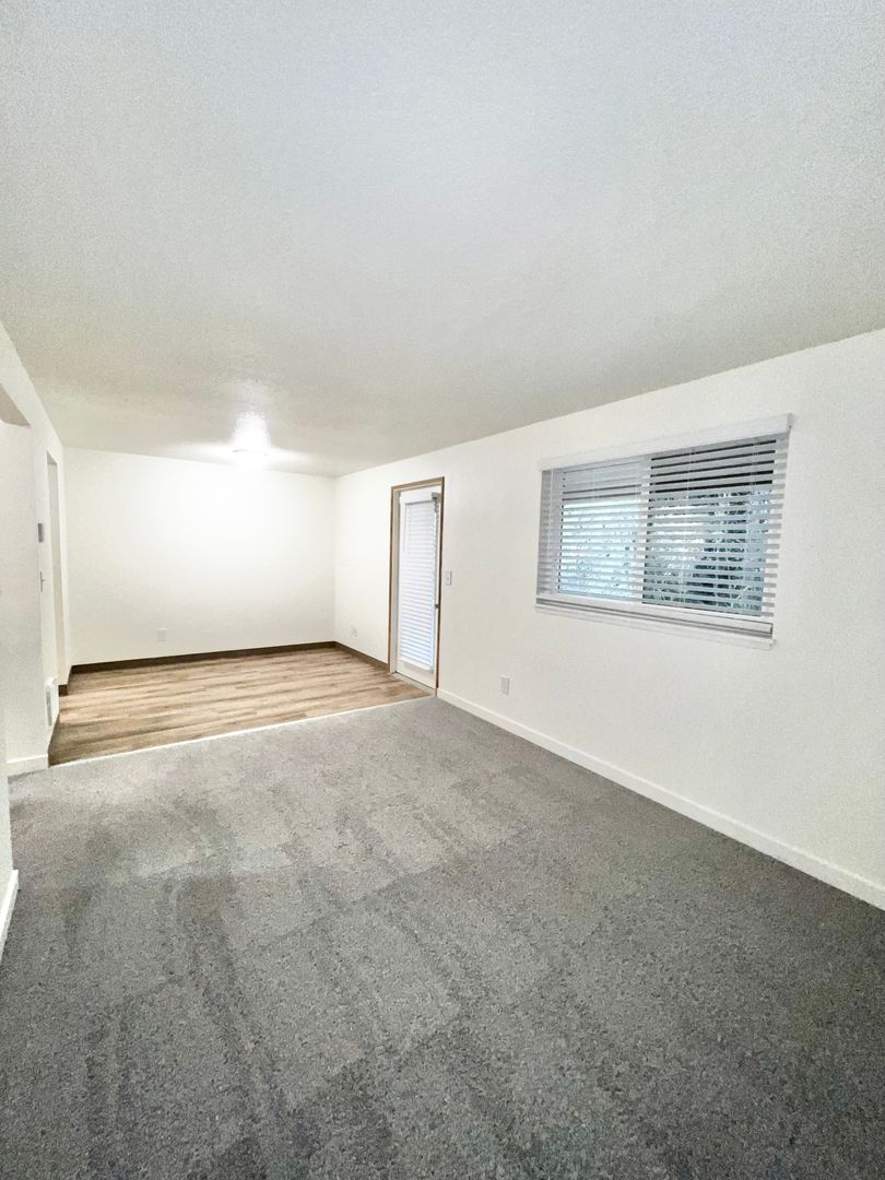 Willow Creek Apartments