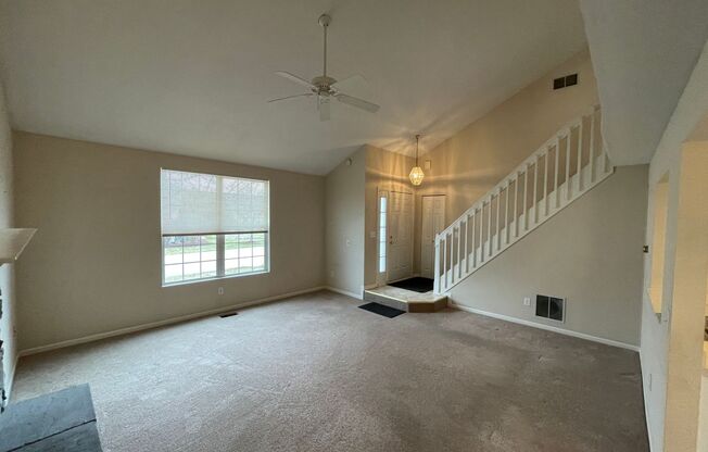 5707-5713 Thornbriar Lane