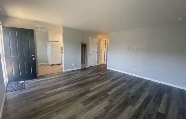 1 bed, 1 bath, 650 sqft, $1,595, Unit O-49