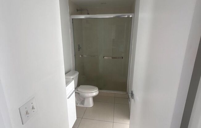 2 beds, 1 bath, 550 sqft, $1,895, Unit 821-301